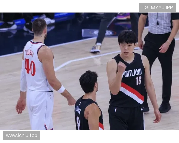 开拓者召回中锋杨瀚森重返阵容